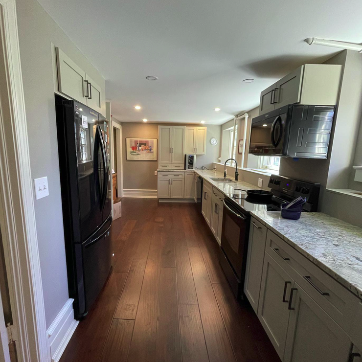 Springfield kitchen cabinets completed with professional spray-painted finish